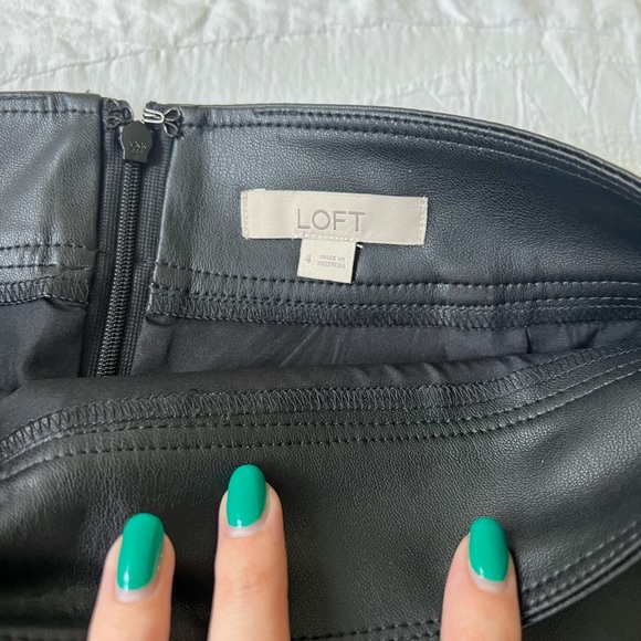 LOFT Faux Leather Mini Skirt - Picture 3 of 4